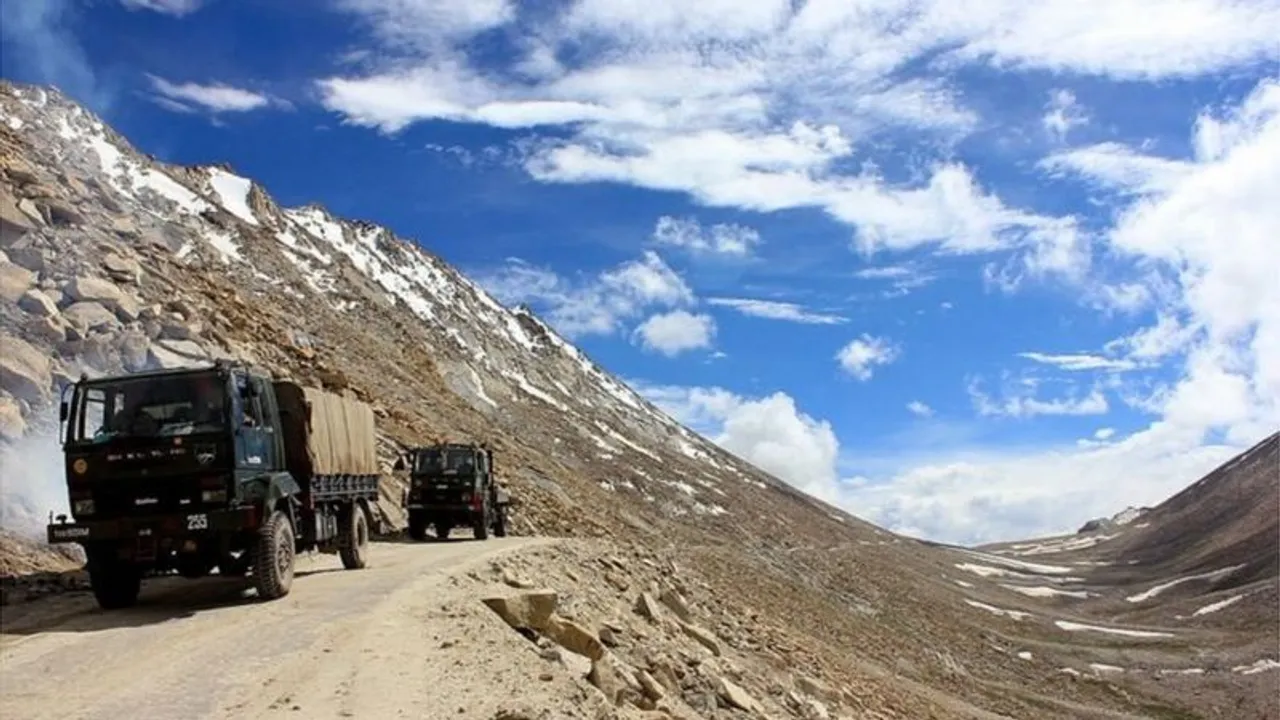 Chinese soldiers enter India's village on the border in Leh