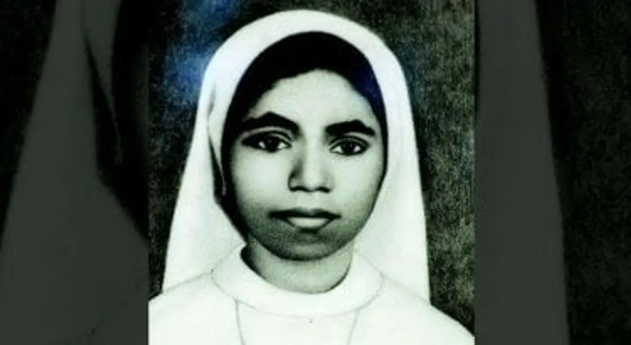Sister Abhaya murder case; court pronounces life sentence to Father, nun