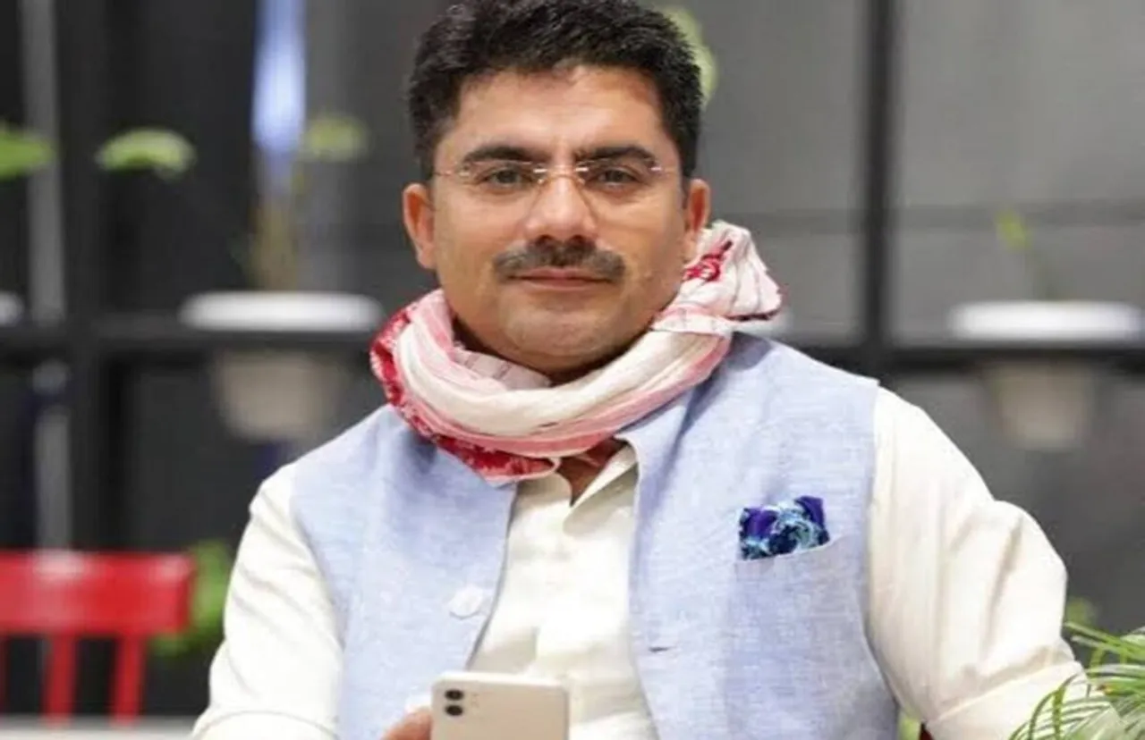 Rohit Sardana Famous anchor of aaj tak died