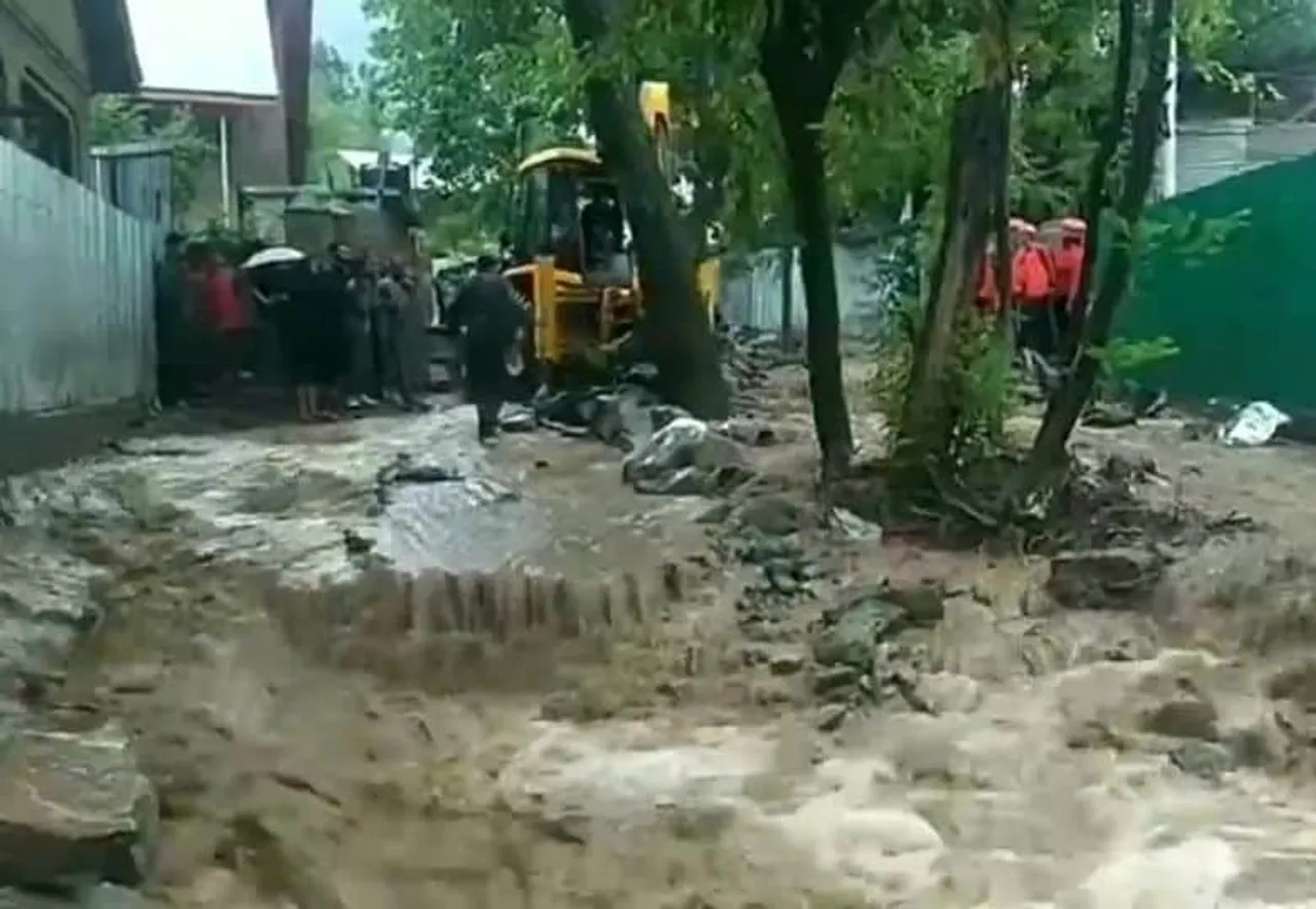 Flood like situation in Dharamsala due to heavy rains
