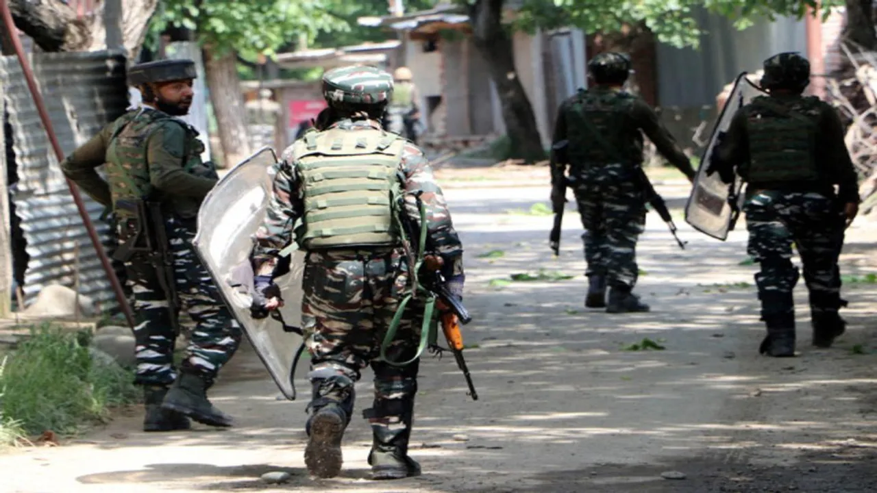 Why Militants using civilians as Human shield in Kashmir