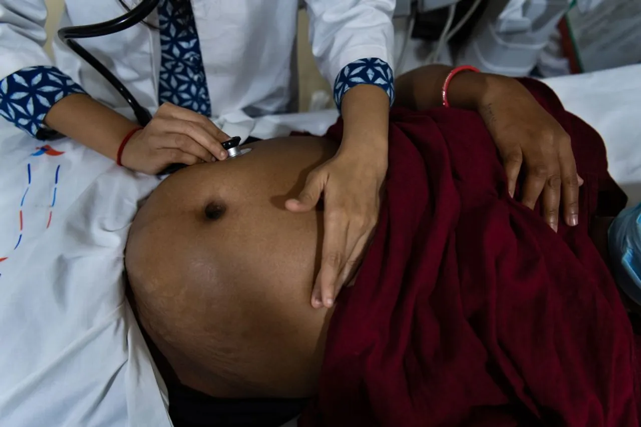 3.4 lakh newborns died in the womb in India in 2019