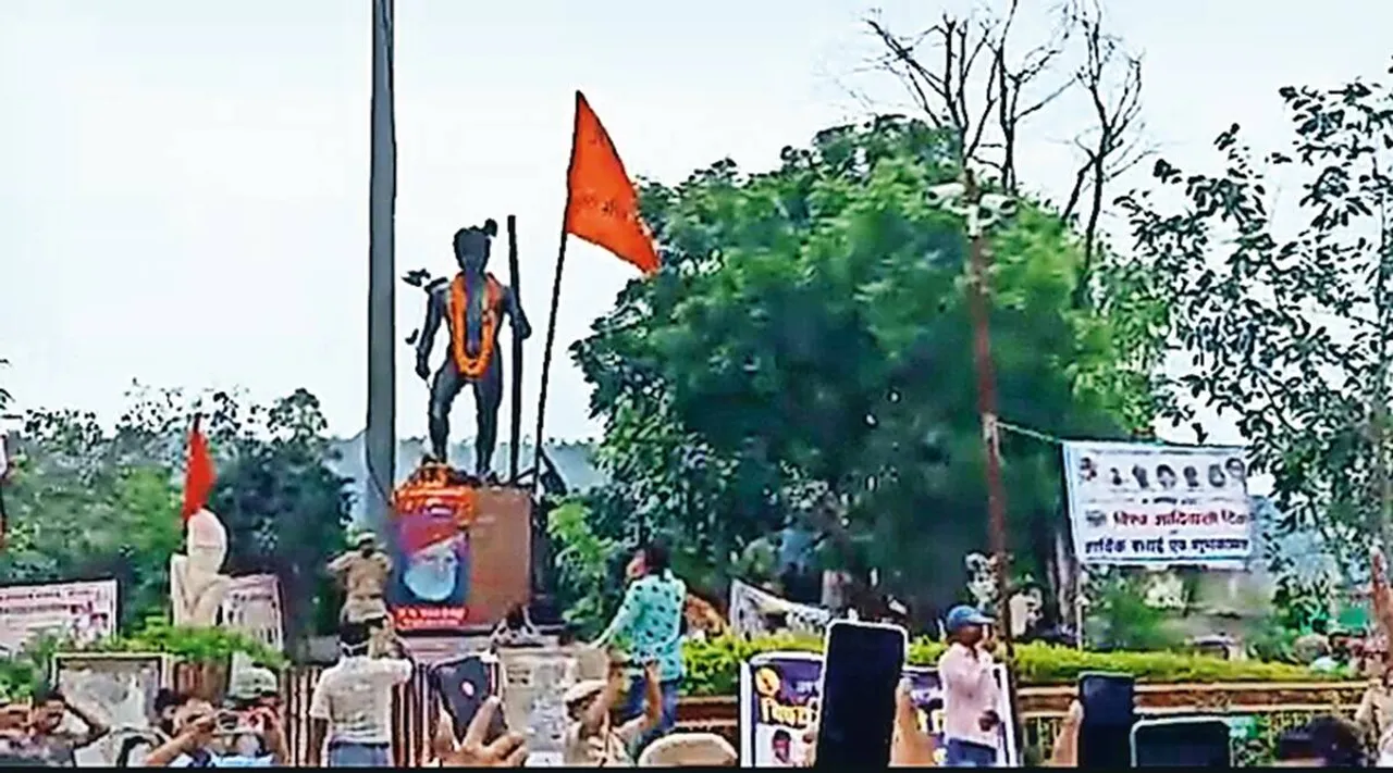 Now saffron flag hoisted on Bhil hero statue
