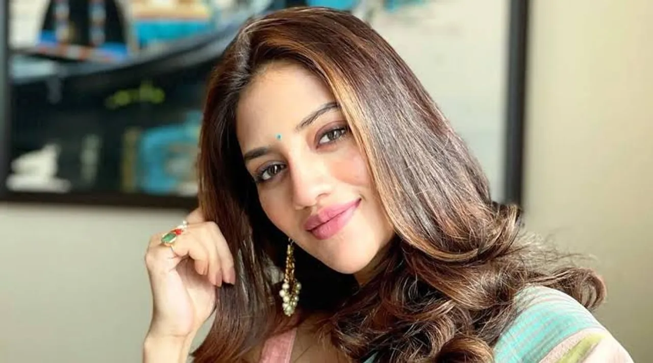 Nusrat Jahan shuts down questions on her baby’s father