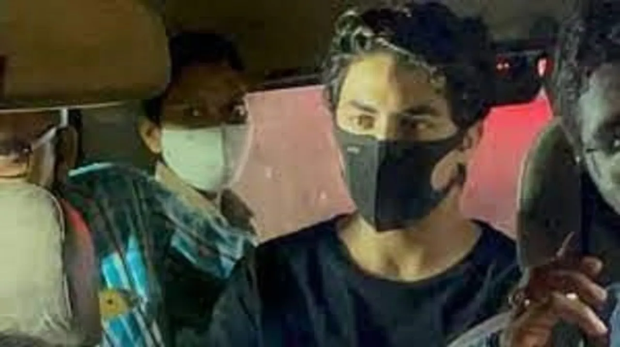 Aryan Khan released from jail, returns to 'Mannat' after 27 days
