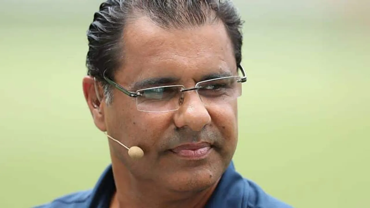 Waqar Younis issues apology with folded hands' after Namaz Remark