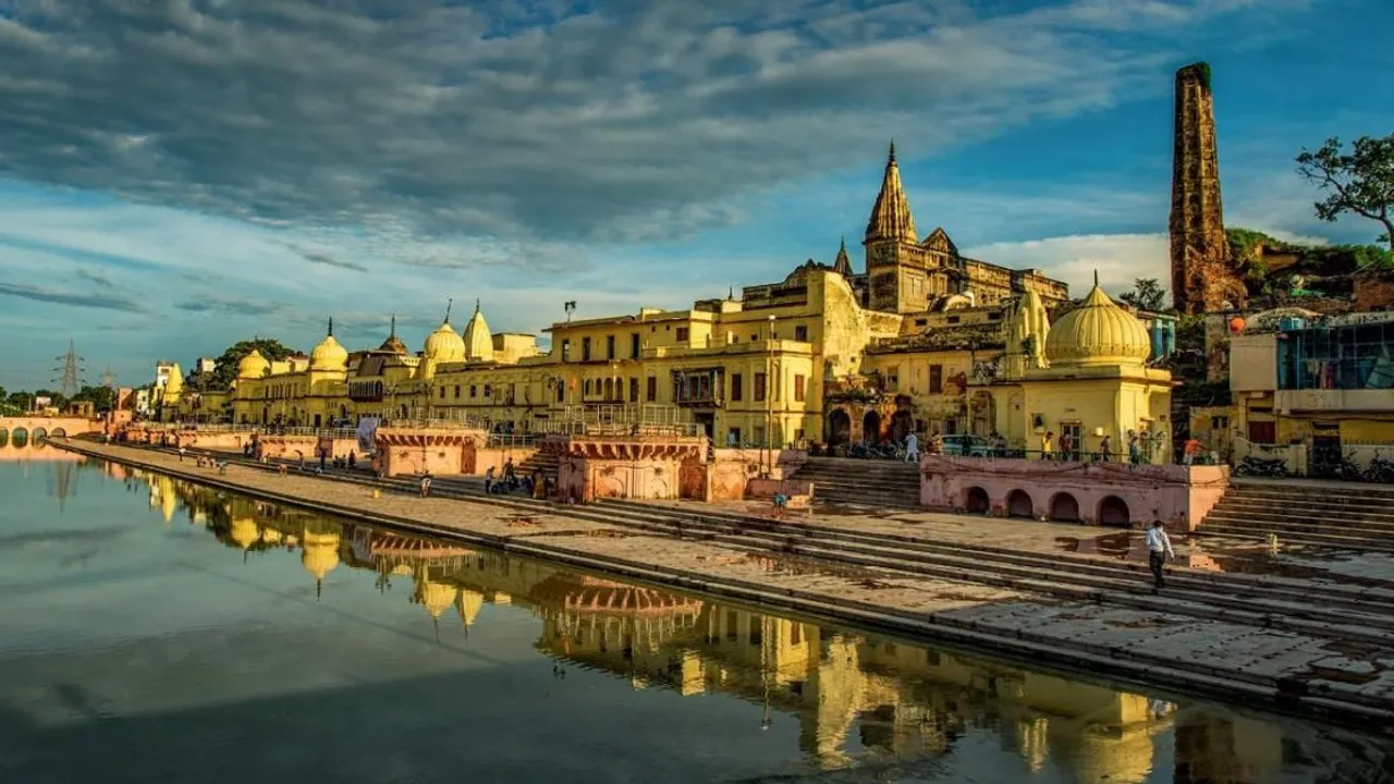 How to Book Kejriwal's free Ayodhya Trip Train