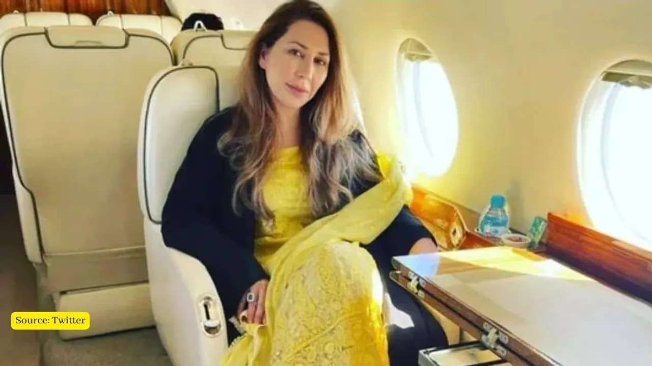 Bushra Bibi's friend Farah Khan fled with bag worth $90000: reports