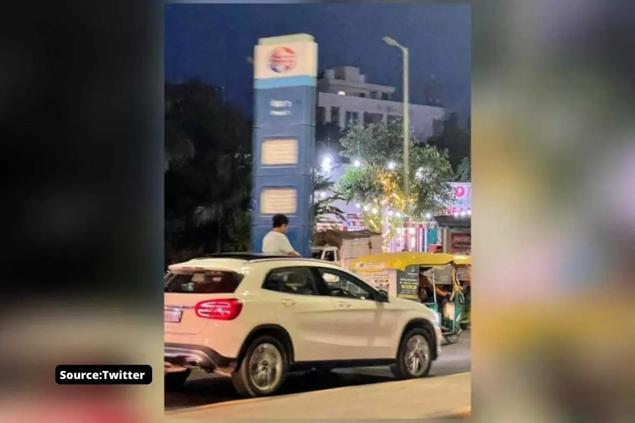 Is it ’illegal’ to stand through a sunroof of a car while driving?