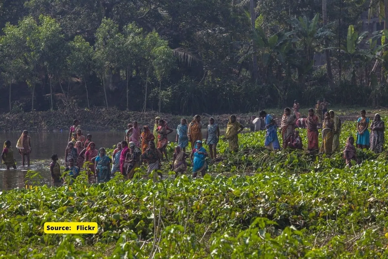 Children and women, victims of climate and economic crisis