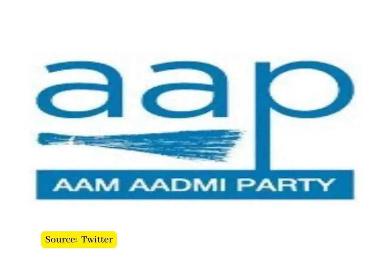 AAP gets ₹163.62 crore notice over political ads by Delhi govt