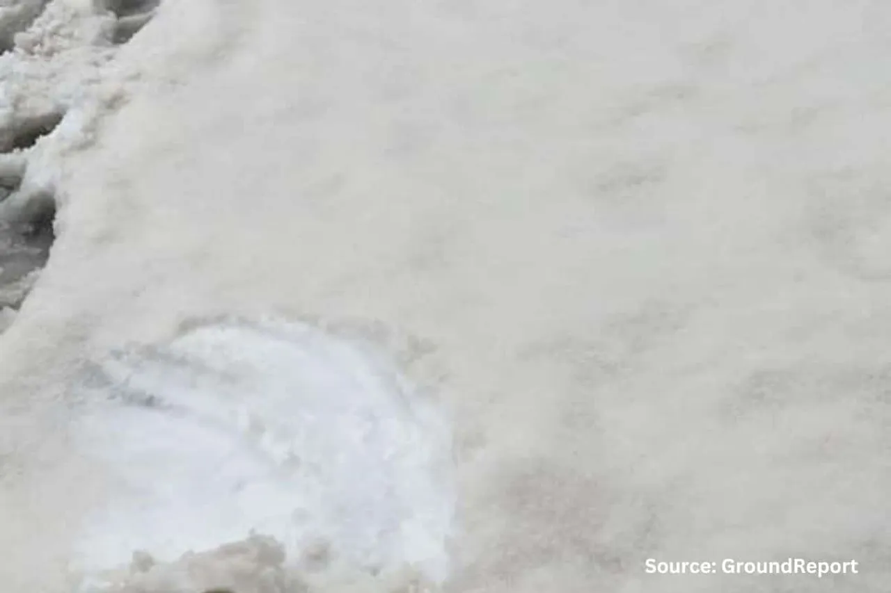 Know about dust layer on snow in many parts of Kashmir