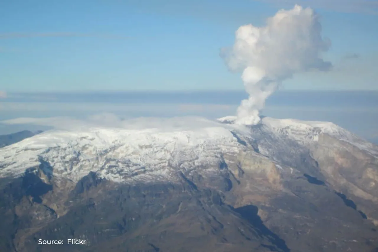 Who will be affected if Nevado del Ruiz volcano erupts after 38 years?