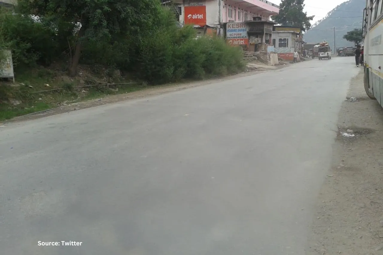 Srinagar Jammu National Highway abandons up & down traffic system