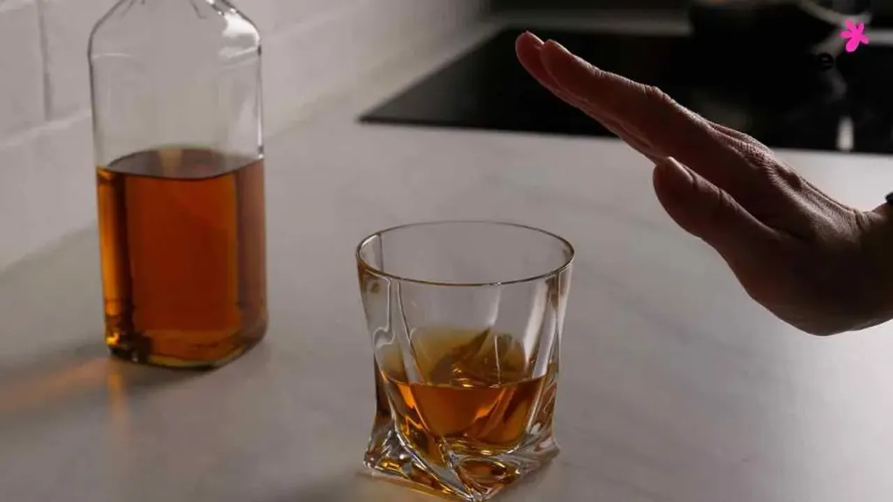Alcohol Addiction in Women: A Balanced Perspective