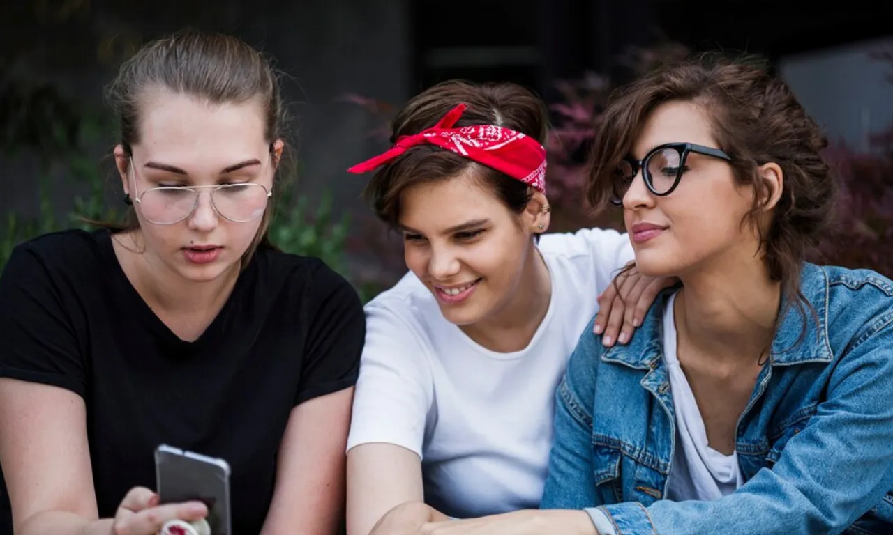 Gen Z and Millennial women