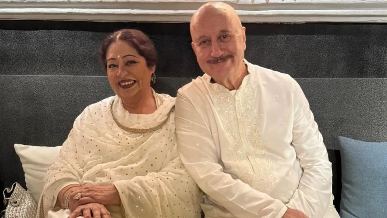 https://curlytales.com/anupam-kher-shared-how-his-friendship-of-10-years-with-kirron-kher-turned-into-love/