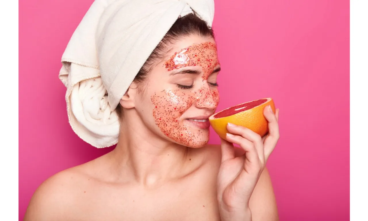 5 Home Remedies To Remove Dead Skin With Natural Scrub