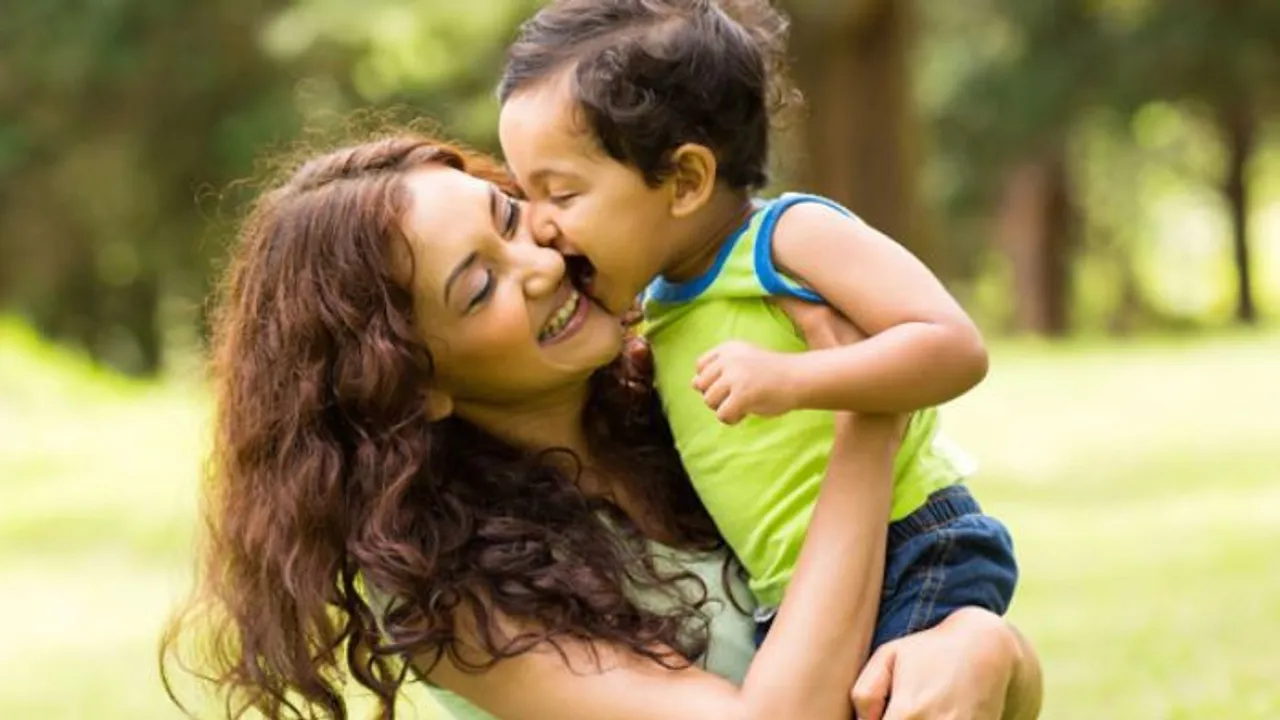 Things To Teach Your Son: 5 बातें जो हर मां को पता होना चाहिए