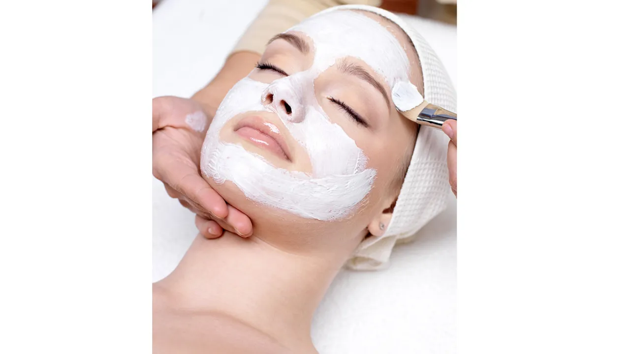 Regular Facials : रोजाना फेशियल करने के 5 नुकसान