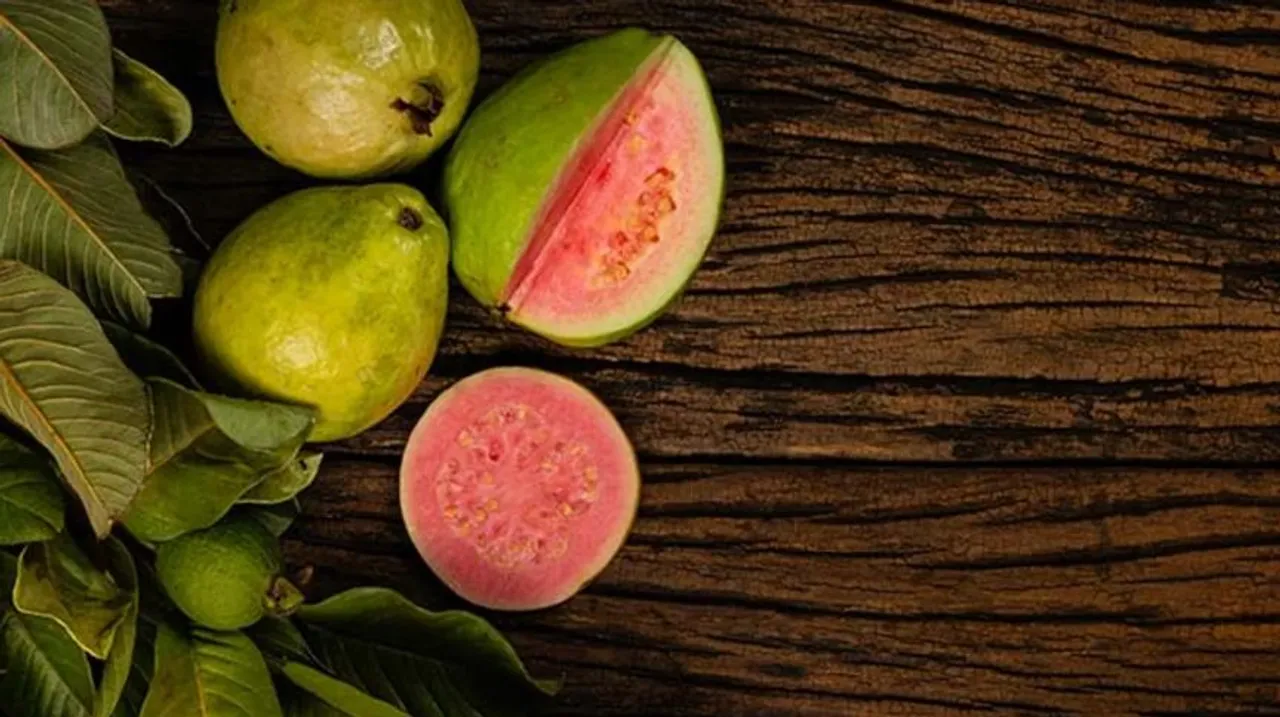 Health Benefits of Guava: अमरूद खाने के 5 बड़े फायदे