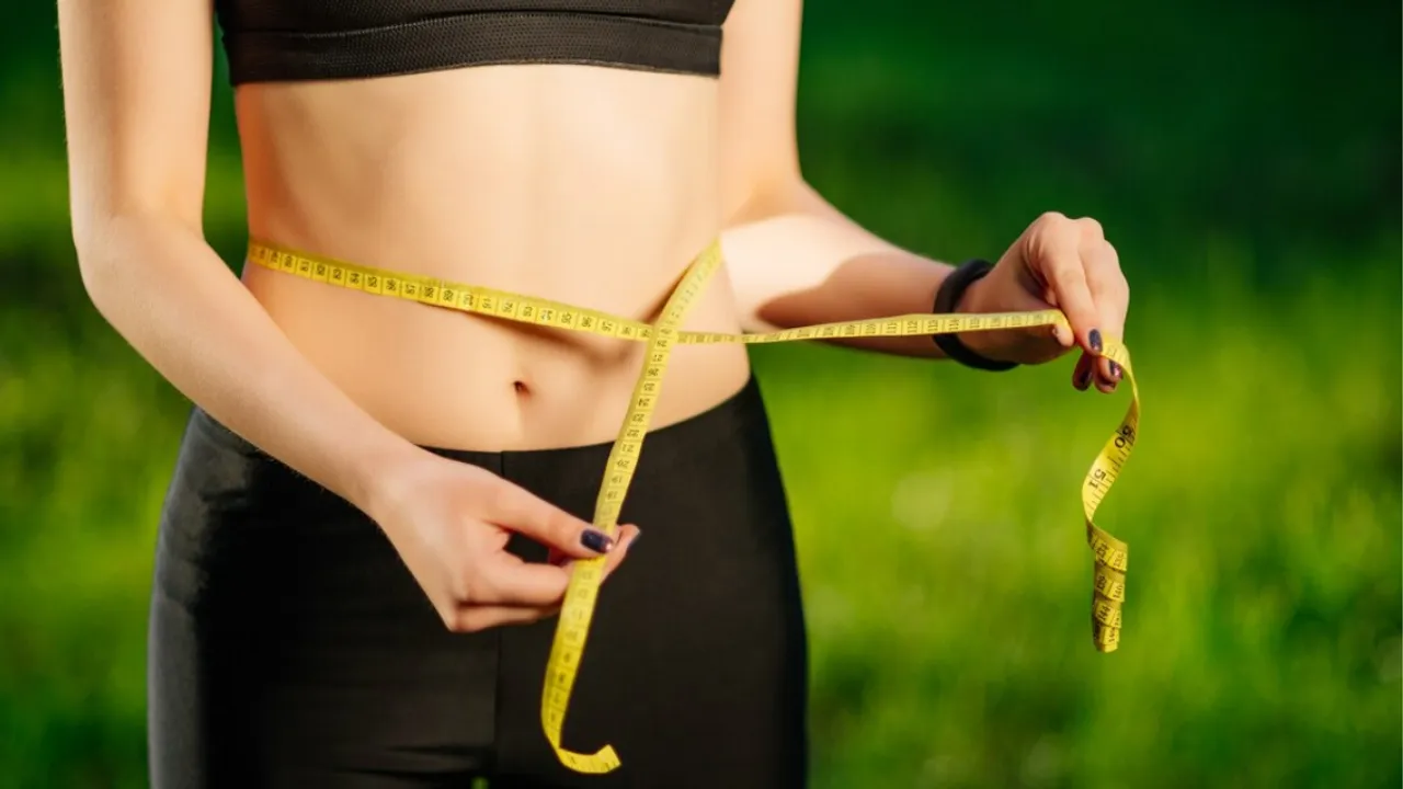 Weight Loss After Delivery: डिलीवरी के बाद पेट कम करने के लिए टिप्स