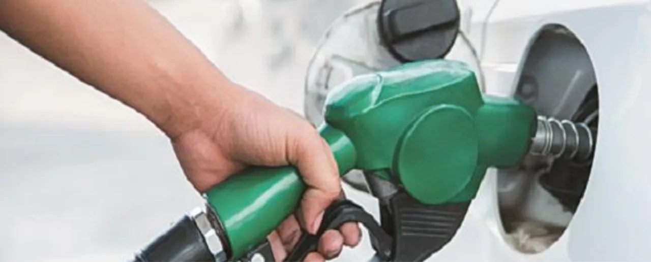 Use Less Petrol: जानें हम कैसे पेट्रोल को खत्म होने से बचा सकते हैं