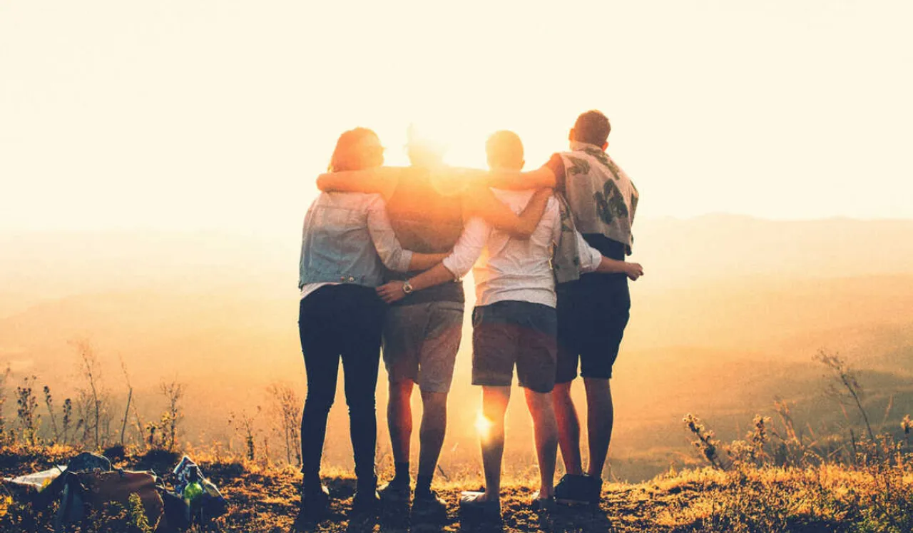 Friendship: जानें दोस्ती के 5 बेहतरीन ग्रीन फ्लैग्स