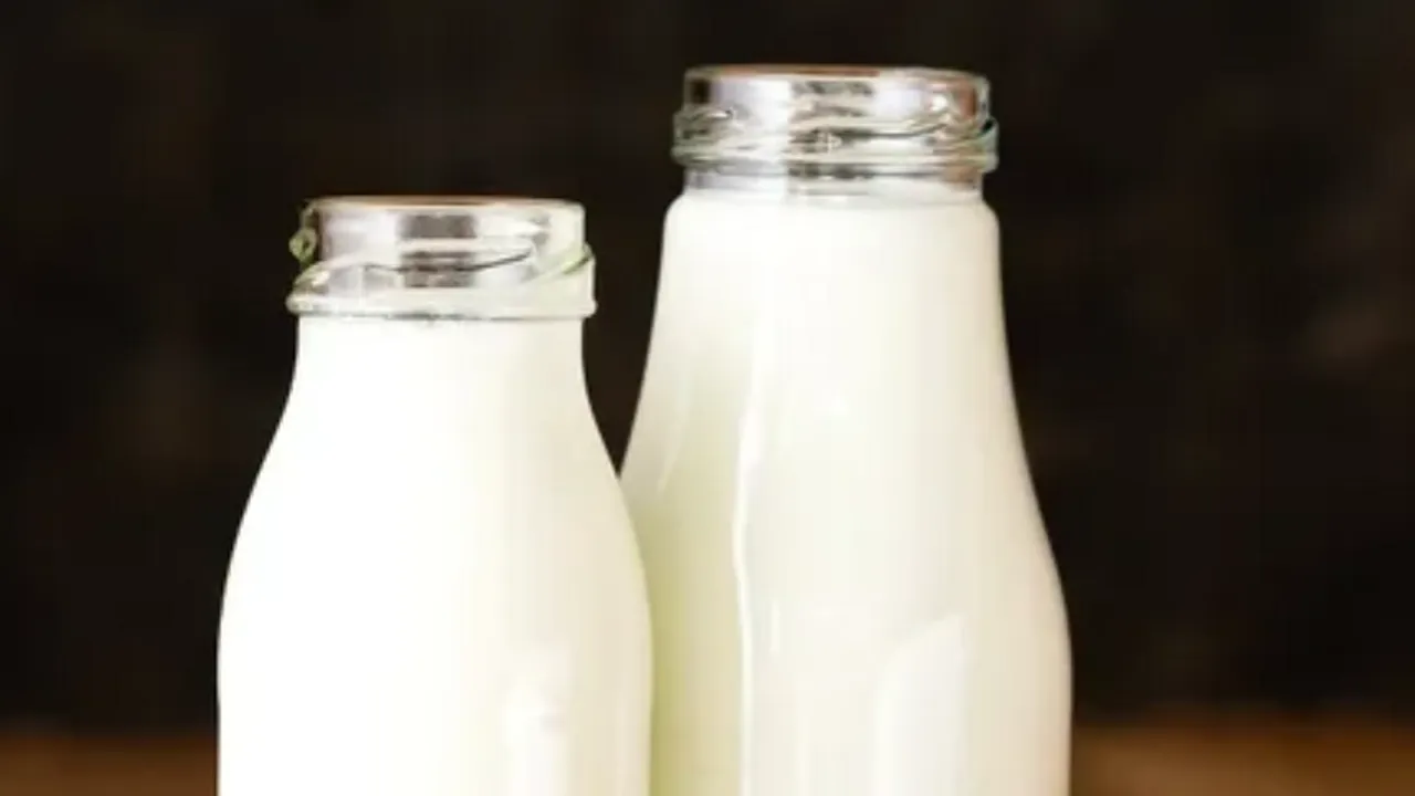 Milk Benefits: शरीर के लिए क्या हैं दूध के फ़ायदे आइए जानें