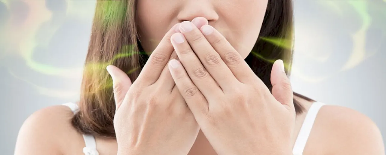 Bad Breath : जानें मुंह से बदबू भगाने के आसान तरीके