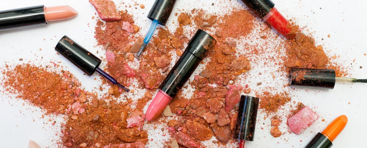 Lipstick: लिपस्टिक के इस्तेमाल से हो सकते हैं आपके होठों को यह नुकसान
