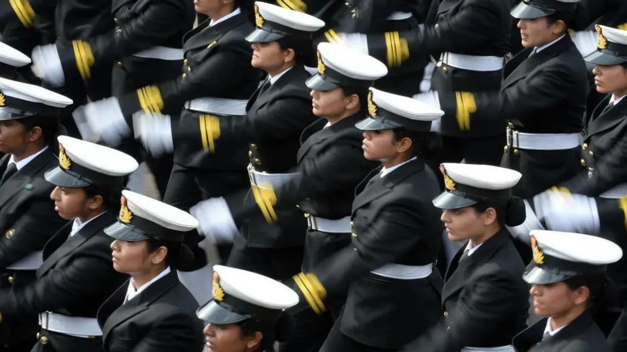 Women On Frontlines: भारतीय नौसेना के युद्धपोतों में बढ़ाई जा रही महिला अधिकारियों की संख्या