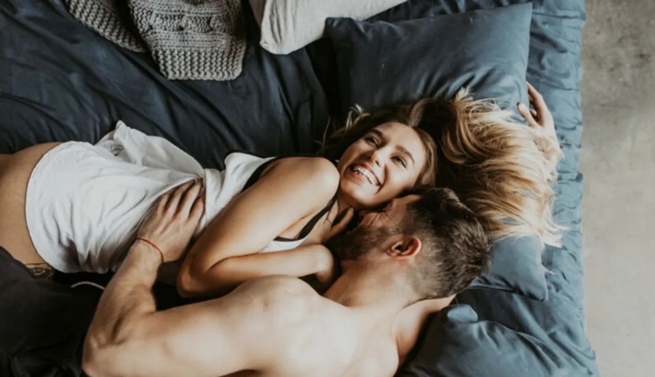 Sex And Relationship: सेक्स से पहले अपने पार्टनर से जरूर करें यह बातें