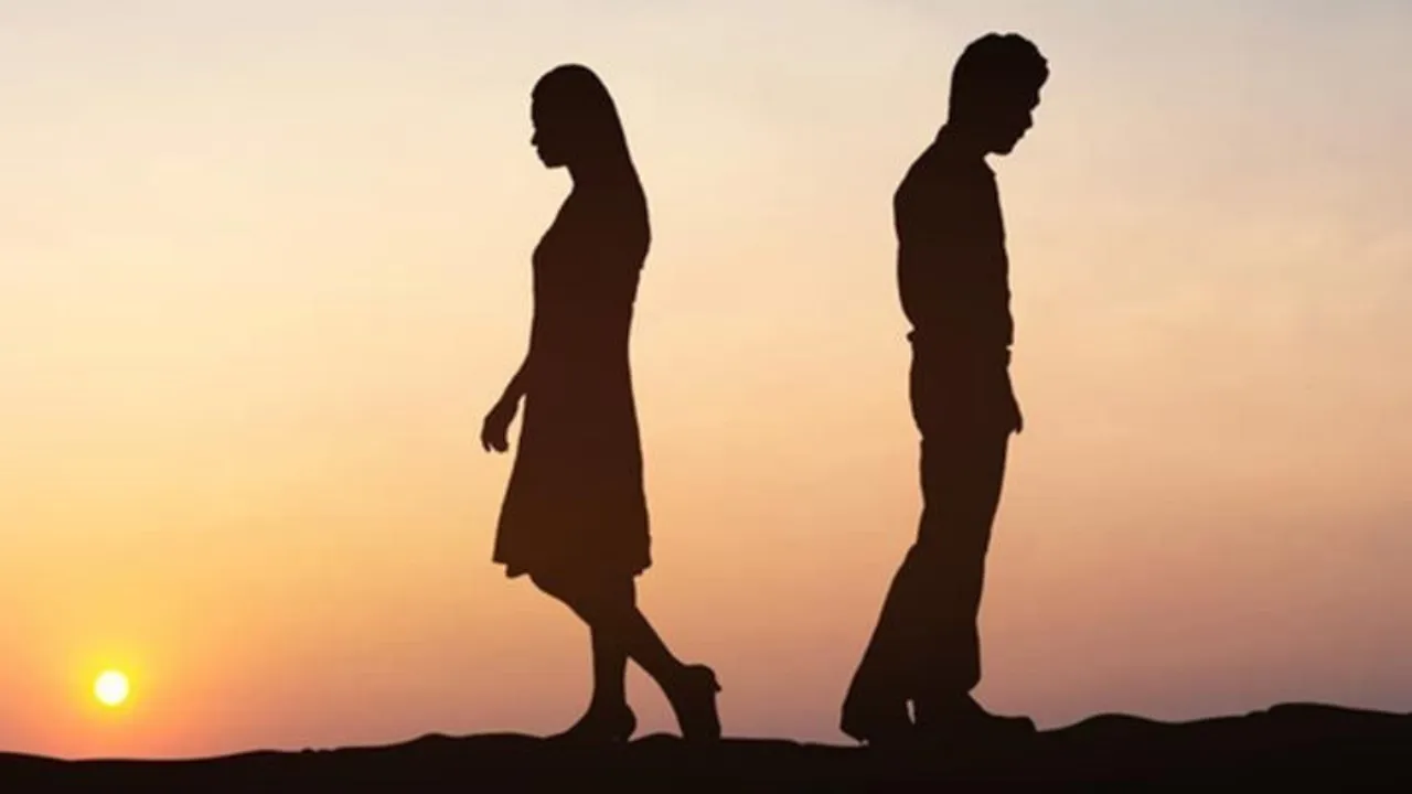 Break Up or Fix It: 7 संकेत जो बताते हैं कि आपके रिश्ते मे नहीं रही वो बात