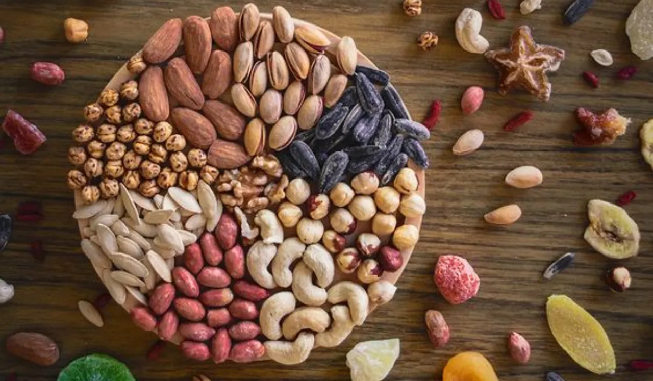 Dry Fruits That Helps To Reduce Your Weakness