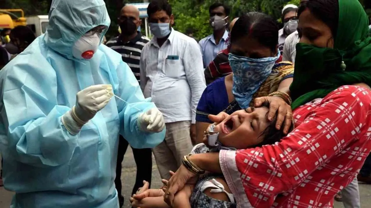 India Coronavirus Updates: भारत में कोरोनावायरस के मामलों में उतार चढ़ाव जारी, केरल की स्थिति अभी भी चिंताजनक
