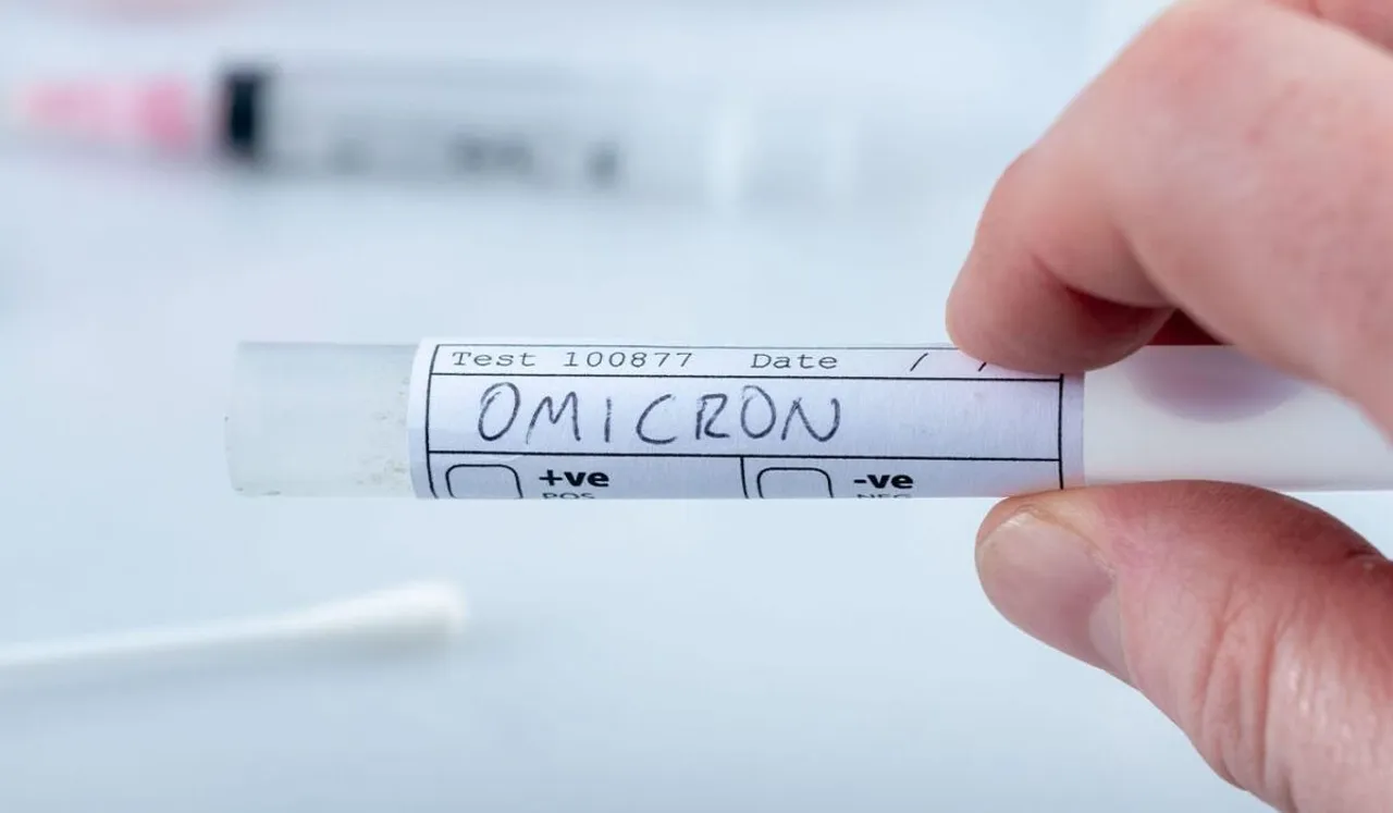 Omicron Variant Cause More Reinfections: ओमिक्रोण डेल्टा वैरिएंट के मुकाबले 3 गुना ज्यादा इन्फेक्शन फैला सकता है
