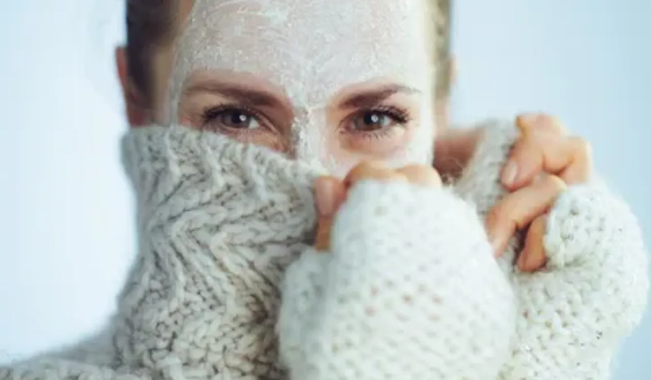 Winter Skin Products: सर्दियों में स्किन का ध्यान कैसे रखें? किस तरह के प्रोडक्ट्स का करें इस्तेमाल?