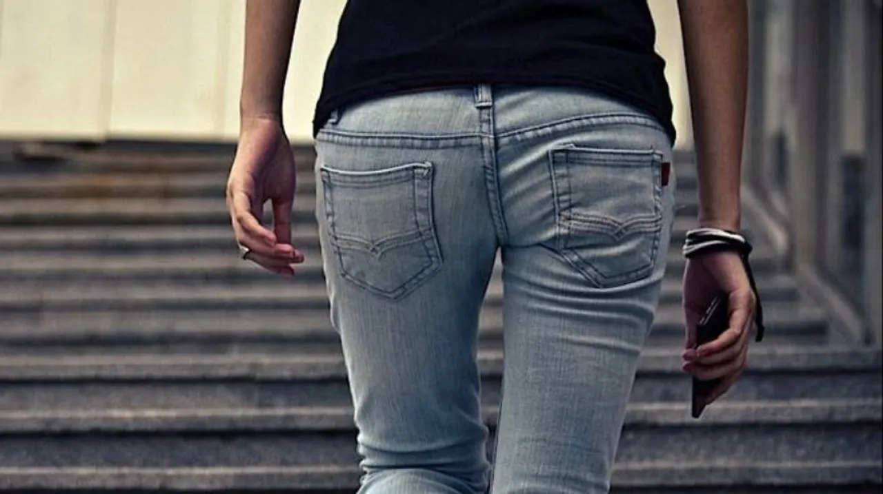 Small Jeans Pockets: महिला के फैशन को कण्ट्रोल करने का तरीका?