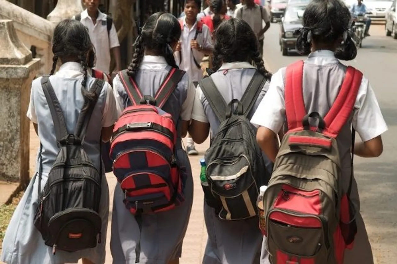 दिल्ली में 18 जनवरी से स्कूल्स खोलने की तैयारी चालू है