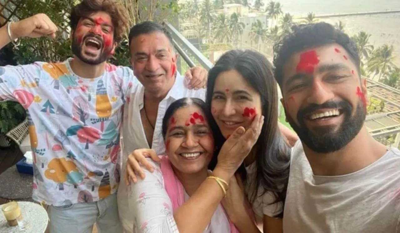How Celebrities Played Holi: इस बार होली को किस सेलिब्रिटी ने कैसे सेलिब्रेट किया?