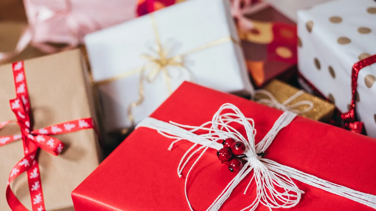 Hotel Christmas Gift Hampers Thoughtful & Elegant