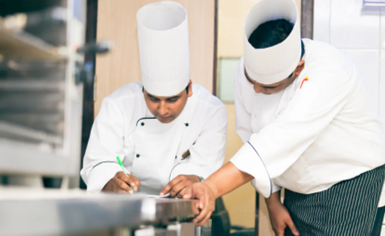 The Impact of Food Delivery Apps on the Restaurant Industry - It’s Impact on The Menu Planning