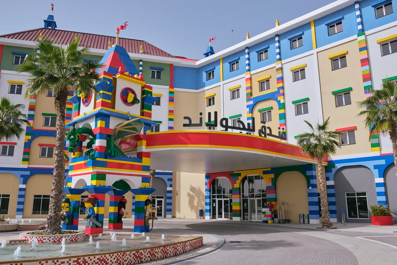 Copy of LEGOLAND Hotel  - Exterior