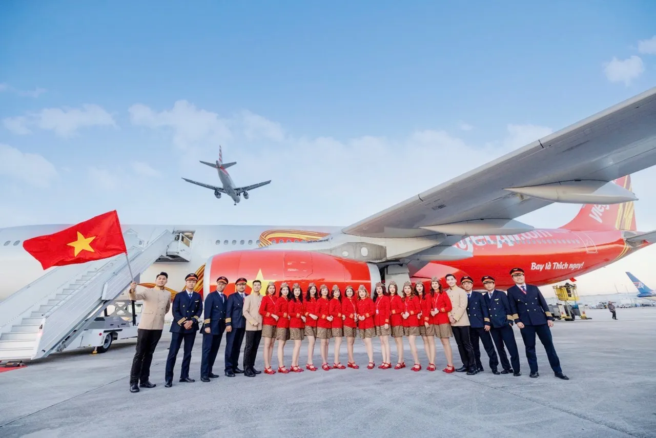 Vietjet flight crew in the USA_8
