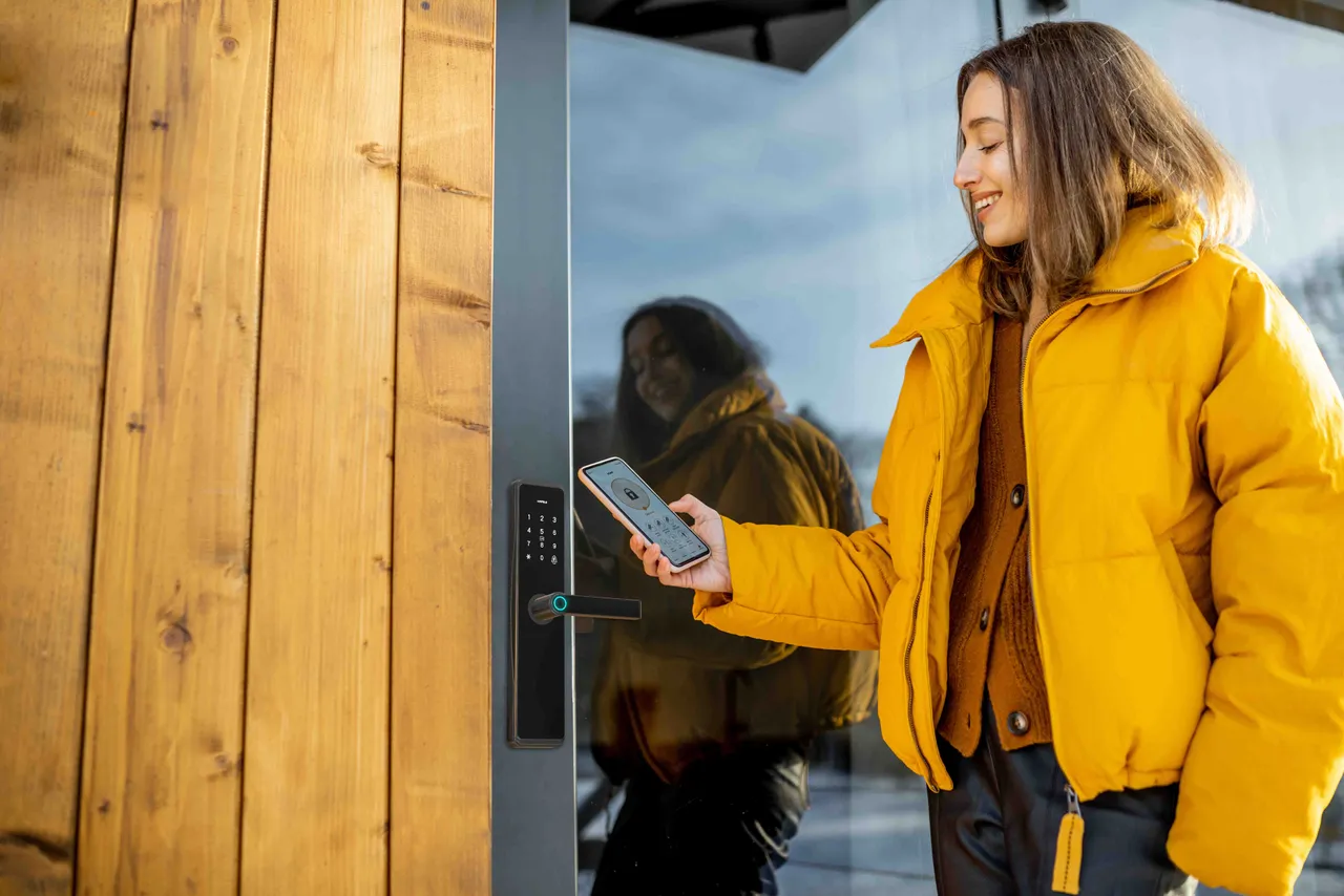 Hafeles RE-Inforce Digital Lock