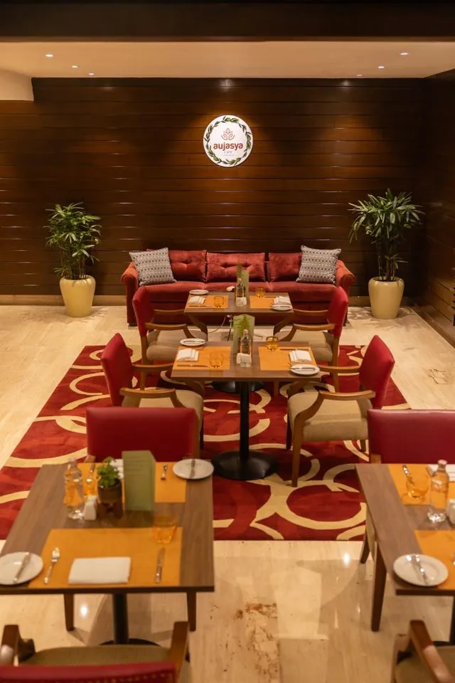 Aujasya Cafe 1