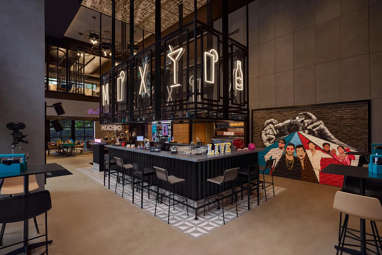 Moxy Mumbai3