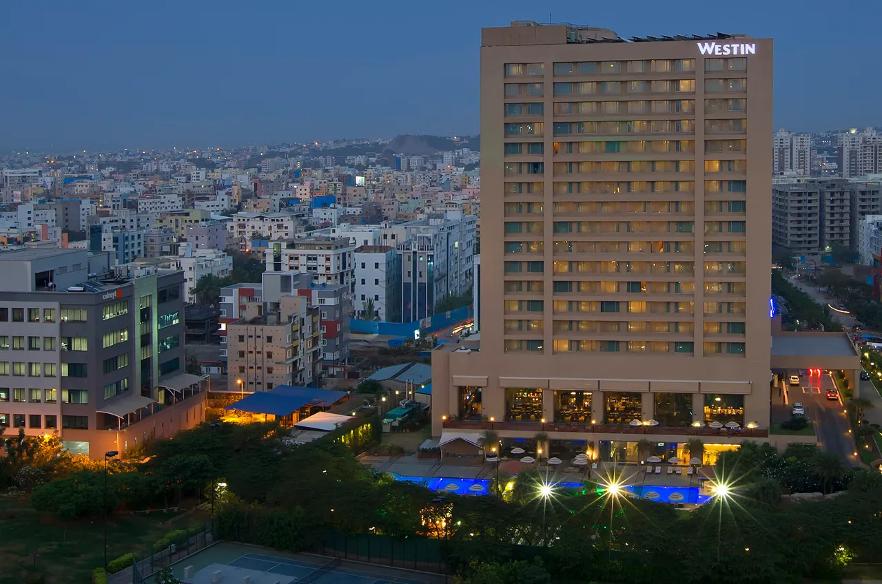 Hotel Facade westin