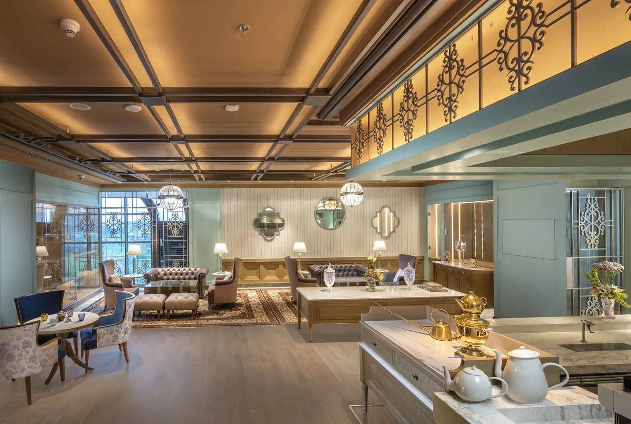 High Tea at Darjeeling Lounge